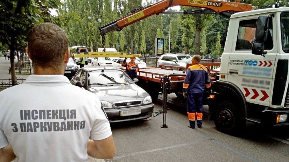 На прошлой неделе в Днепре инспекция парковки представила список ТОП-5 автохамов.