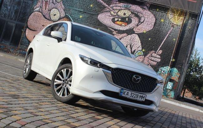 Тест-драйв Mazda CX-5: розглядаємо особливості популярного японського кросовера.