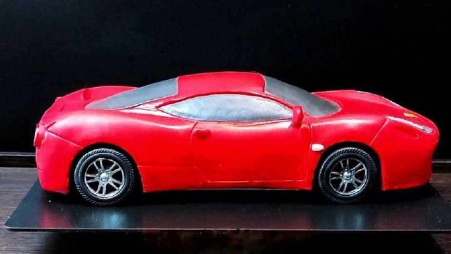 A sweet Ferrari was created in Dnipro (PHOTO)